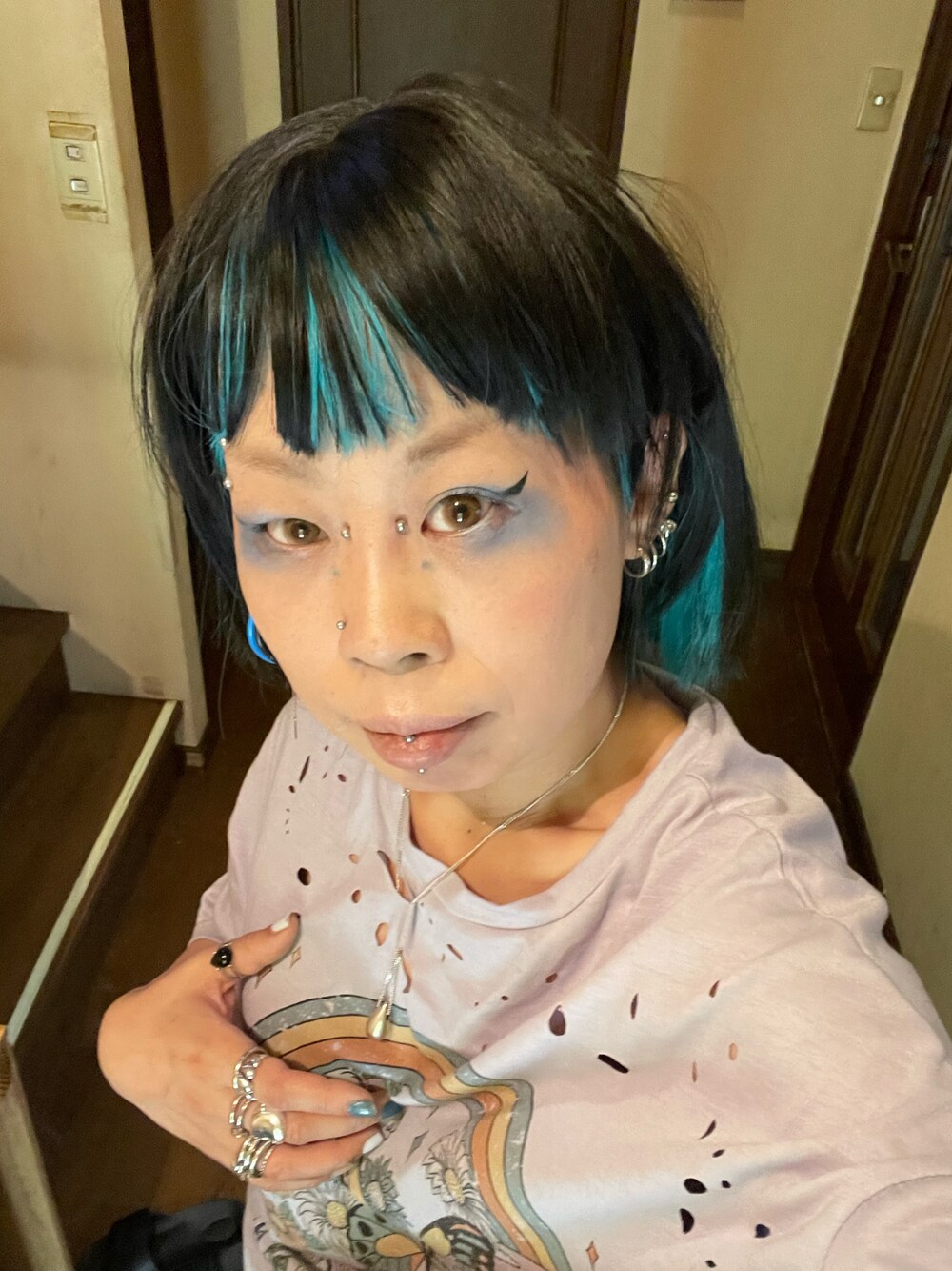 「色んなのゴチャゴチャのアイテム（リング、シルバー系）」を使った、nekonekomaiさん（レディース・156cm）の夏コーディネートの1枚目の写真