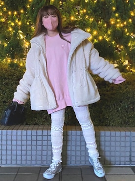 「アイテム（スウェット、ピンク系）」を使った、tomokaさん（レディース・153cm）の春コーディネート