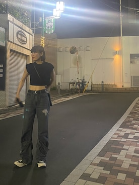 「JW Anderson（ジェイダブリューアンダーソン）のアイテム（パンツ）」を使った、AYANEさん（レディース・166cm）の夏コーディネート