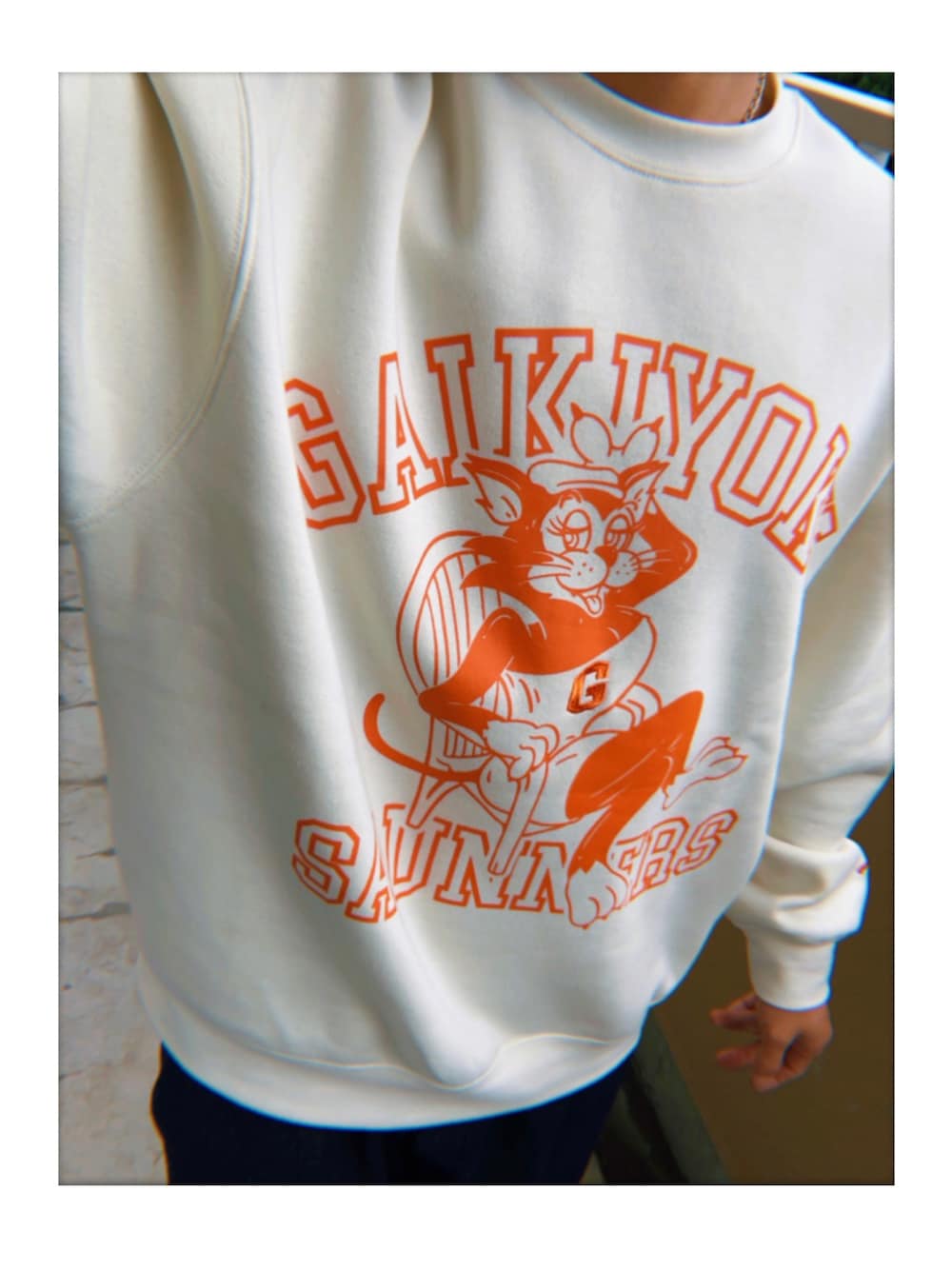 「クリスマス、シンプルコーデ、冬コーデ、休日スタイル、いいね、save、フォローお願いします🤑、フリークスストア(FREAK'S STORE)、フリークスストア、ゆるふわギャング」｜「FREAK'S STOREのアイテム（パーカー、ベージュ系）」を使った、ゆういさん（メンズ・174cm）の冬コーディネートの1枚目の写真