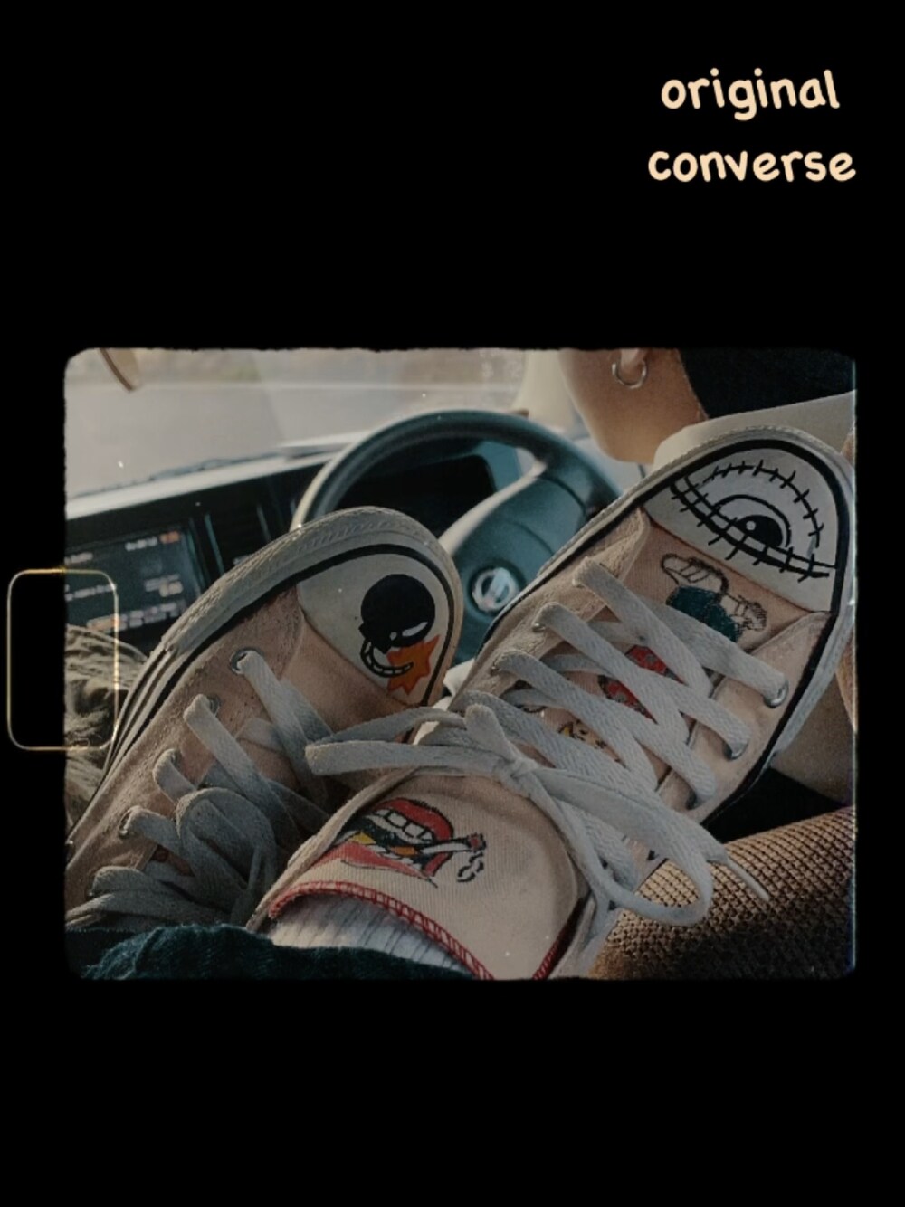 「オリジナル、converse、オールドスクール、タトゥー、休日スタイル、ゆるコーデ、おしゃれさんと繋がりたい、インスタフォローしてね！、ストリートコーデ、コメントもらえると嬉しいです。」｜「CONVERSEのアイテム（スニーカー、ベージュ系）」を使った、ゆういさん（メンズ・174cm）の冬コーディネートの1枚目の写真