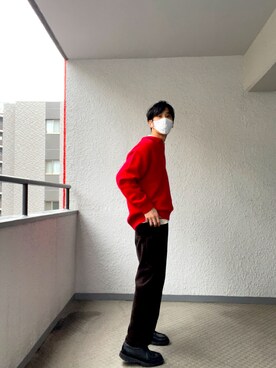 モカシン デッキシューズを使った 赤ニット のメンズ人気ファッションコーディネート Wear