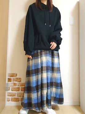 「GRL」｜「アイテム（パーカー）」を使った、chiroさん（レディース・163cm）の秋コーディネート