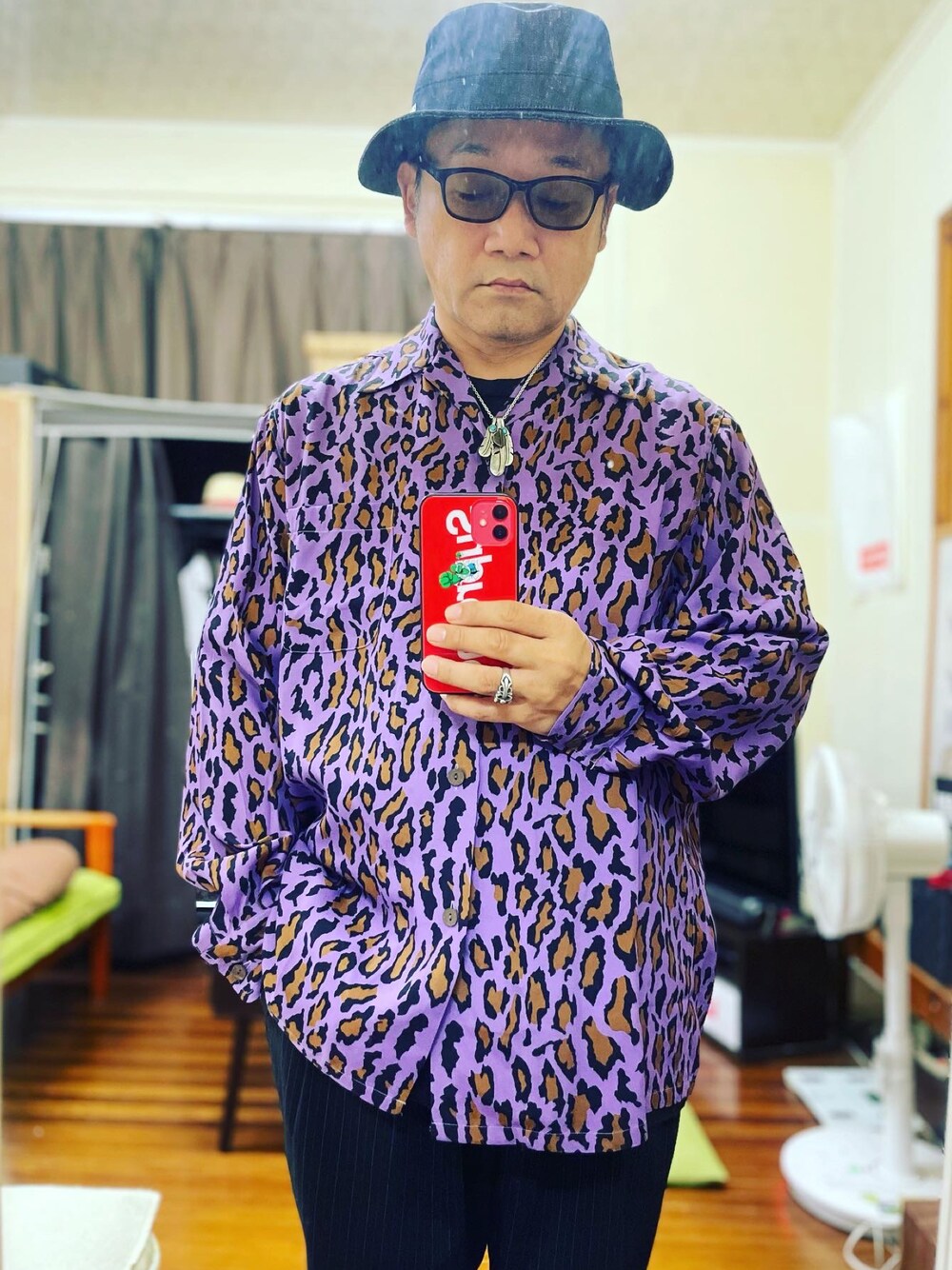 「大人カジュアル、いいね、save、フォローお願いします🤑、秋コーデ、キレイめコーデ、シャツコーデ、低身長コーデ、メガネ男子、40代ファッション、おしゃれさんと繋がりたい、オープンカラーシャツ、バケットハット、キレイメカジュアル」｜「WACKO MARIAのアイテム（ハット、その他）」を使った、funkynakamuraismさん（メンズ・165cm）の秋コーディネートの1枚目の写真