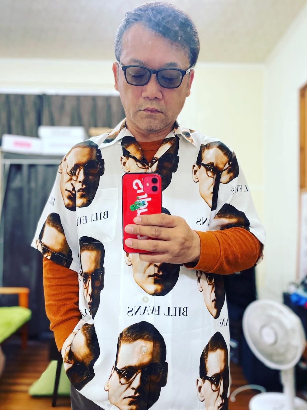 「ワコマリア、ユニクロ、私の推しブランド、レイヤードスタイル」｜「WACKO MARIAのアイテム（シャツ/ブラウス、ホワイト系）」を使った、funkynakamuraismさん（メンズ・165cm）の冬コーディネートの1枚目の写真