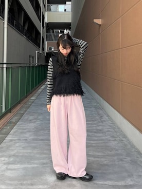 「JEANASIS（ジーナシス）のアイテム（パンツ）」を使った、みさみささん（レディース・153cm）の春コーディネート