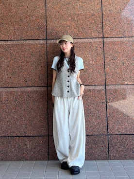 「JEANASIS（ジーナシス）のクロッグローファー/638847（ローファー、ブラック系）」を使った、みさみささん（レディース・153cm）の春コーディネート