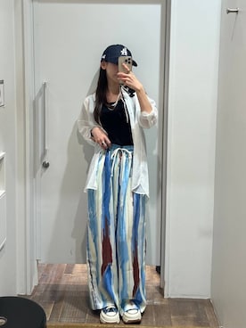 「JEANASIS（ジーナシス）の【CONVERSE別注】オールスタートレックウエーブ DENIM HI/TREKWAVE/633957（スニーカー、ブルー系）」を使った、みさみささん（レディース・153cm）の春コーディネート