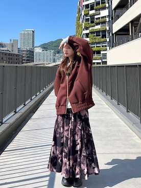 「アイテム（ネックレス、ブルー系）」を使った、みさみささん（レディース・153cm）の秋コーディネート