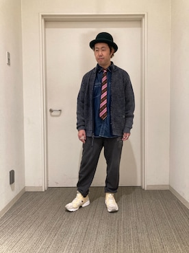 「AVIREX（アヴィレックス）のアイテム（スウェットパンツ）」を使った、SAKAIさん（メンズ・168cm）の秋コーディネート