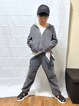 「アイテム（カーゴパンツ）」を使った、gwtoiさん（キッズ・141cm）の夏コーディネート