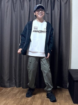 「GLOBAL WORK（グローバルワーク）のFILA/コラボZIPパーカー/252058（パーカー）」を使った、gwtoiさん（キッズ・144cm・30代）の秋コーディネート