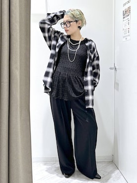 「GLOBAL WORK（グローバルワーク）のシーンレスとろみイージーパンツ/1054588（その他パンツ、ブルー系）」を使った、gwtoiさん（レディース・159cm）の秋コーディネート