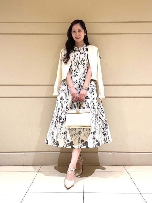 ANAYI ドローイング フラワータックワンピース ペールカラー　　ジャガード ANAYI ドローイング フラワータックワンピース ペールカラー