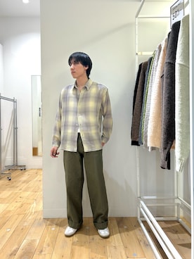 「SENSE OF PLACE by URBAN RESEARCH(センスオブプレイスバイアーバンリサーチ)のオンブレーチェックレギュラーカラーシャツ(シャツ/ブラウス、イエロー系)」を使った、はるきさん(メンズ・173cm)の春コーディネート