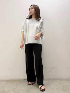 「INDIVI（インディヴィ）の【UVケア／接触冷感】ジョーゼットドルマンブラウス（シャツ/ブラウス、ホワイト系）」を使った、kahoさん（レディース・144cm）の夏コーディネート