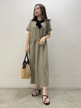 「INDIVI（インディヴィ）の【シアー／軽羽織】ドルマン袖ニットカーディガン（カーディガン/ボレロ、ブラック系）」を使った、kahoさん（レディース・144cm）の夏コーディネート