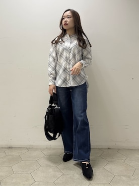 「SHOO・LA・RUE（シューラルー）の◆ストーン使い切り替えドルマンTシャツ（Tシャツ/カットソー、グレー系）」を使った、kahoさん（レディース・144cm）の冬コーディネート
