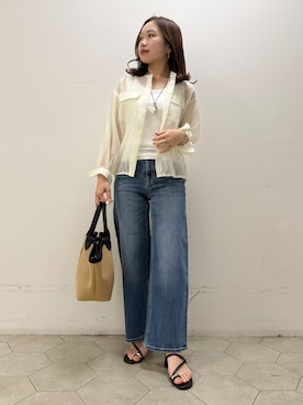 「INDIVI（インディヴィ）の【トレンド／2WAY】裾ドロスト付きシアーブラウスブルゾン（シャツ/ブラウス、ホワイト系）」を使った、kahoさん（レディース・144cm）の夏コーディネート