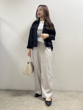 「INDIVI（インディヴィ）の【褒められパンツ／洗える】ウエストゴムワイドタックパンツ（その他パンツ、グレー系）」を使った、kahoさん（レディース・144cm）の春コーディネート