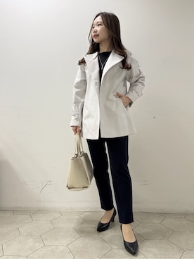 「INDIVI（インディヴィ）の【ミドルサイズ／合皮／ショルダー付】スタッズ風メタルバッグ（ショルダーバッグ、ベージュ系）」を使った、kahoさん（レディース・144cm）の冬コーディネート