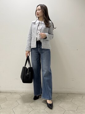 「INDIVI（インディヴィ）の【褒められデニム】ワイドストレート デニムパンツ（デニムパンツ、ブルー系）」を使った、kahoさん（レディース・144cm）の冬コーディネート