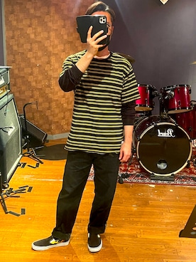 「CALEE（キャリー）のアイテム（パンツ）」を使った、minetoraさん（メンズ・170cm）の春コーディネート