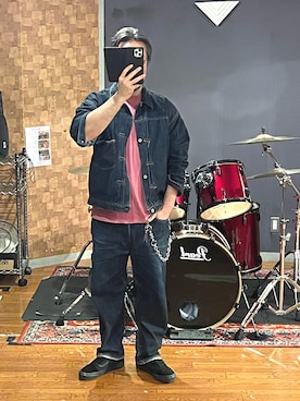「onepiece of rockのアイテム（デニムジャケット、ブルー系）」を使った、峰虎さん（メンズ・171cm）の秋コーディネート