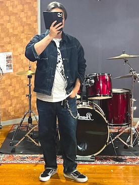 「onepiece of rockのアイテム（デニムジャケット、ブルー系）」を使った、峰虎さん（メンズ・171cm）の秋コーディネート