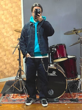 「onepiece of rockのアイテム（デニムジャケット、ブルー系）」を使った、峰虎さん（メンズ・171cm）の春コーディネート