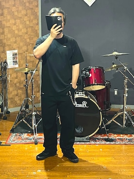 「NEIGHBORHOOD（ネイバーフッド）のアイテム（Tシャツ/カットソー、ブラック系）」を使った、峰虎さん（メンズ・171cm）の夏コーディネート