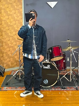 「onepiece of rockのアイテム（デニムジャケット、ブルー系）」を使った、峰虎さん（メンズ・171cm）の春コーディネート