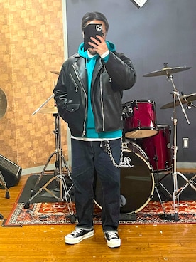 「FAT（エフエイティー）のアイテム」を使った、峰虎さん（メンズ・171cm）の春コーディネート