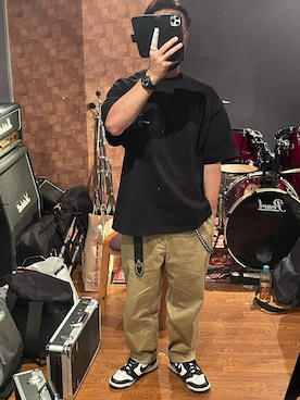 「CALEE（キャリー）のアイテム（パンツ）」を使った、minetoraさん（メンズ・170cm）の秋コーディネート