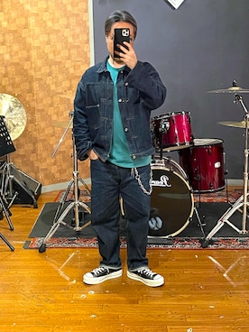 「onepiece of rockのアイテム（デニムジャケット、ブルー系）」を使った、峰虎さん（メンズ・171cm）の冬コーディネート