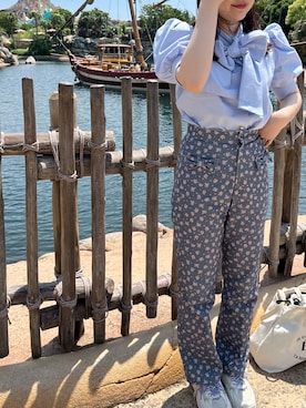 「epine（エピヌ）のアイテム（パンツ、ブルー系）」を使った、ぴななさん（レディース・158cm）の秋コーディネート