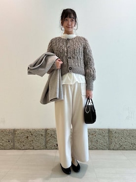 「URBAN RESEARCH DOORS（アーバンリサーチドアーズ）のピンタックフリルスタンドカラーブラウス（シャツ/ブラウス）」を使った、YUKIさん（レディース・165cm）の冬コーディネート