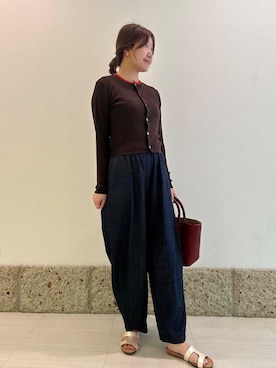 「アイテム（カーディガン/ボレロ、ブラウン系）」を使った、八木野　由季さん（レディース・165cm）の夏コーディネート