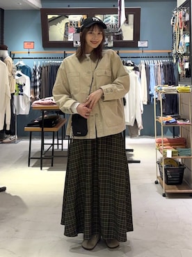 「アイテム（デニムジャケット）」を使った、rikopinchaanさん（レディース・167cm）の秋コーディネート