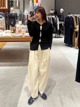 「BAYFLOW（ベイフロー）のアイテム（パンツ）」を使った、rikopinchaanさん（レディース・167cm）の春コーディネート