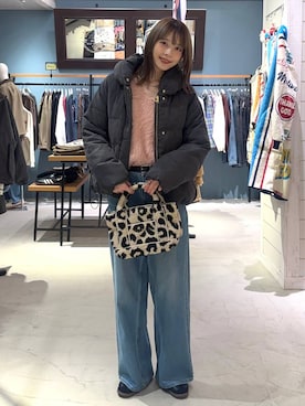 「BAYFLOW（ベイフロー）のレオパードボアロゴトートS（トートバッグ）」を使った、rikopinchaanさん（レディース・167cm）の秋コーディネート