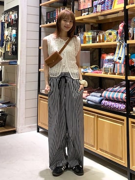 「アイテム（ボディバッグ/ウエストポーチ、イエロー系）」を使った、rikopinchaanさん（レディース・167cm）の夏コーディネート