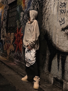 「STUSSY（ステューシー）のアイテム（パーカー、ベージュ系）」を使った、CHdogさん（メンズ・177cm）の夏コーディネート