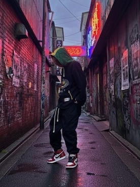 「アイテム（スニーカー）」を使った、CHdogさん（メンズ・177cm）の秋コーディネート