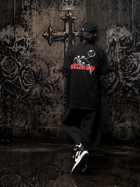 「STUSSY（ステューシー）のアイテム（Tシャツ/カットソー、ブラック系）」を使った、CHdogさん（メンズ・177cm）の夏コーディネート