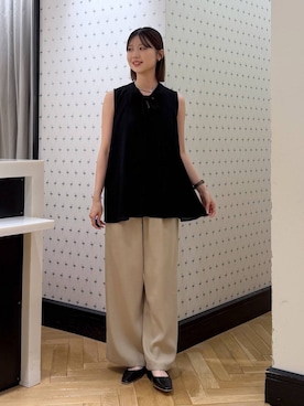 「A part by（アパートバイ）の【Sサイズ展開・洗える】イージーストレートパンツ（Trousers、ベージュ系）」を使った、なつみさん（レディース・162cm）の夏コーディネート