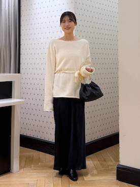 「アイテム（セットアップ、ホワイト系）」を使った、なつみさん（レディース・162cm）の秋コーディネート