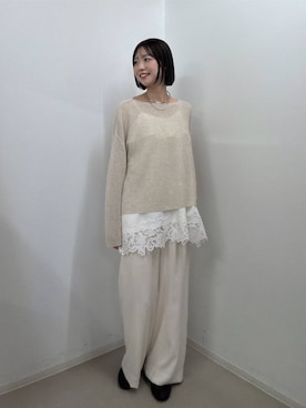 「A part by（アパートバイ）のイージーフレアパンツ（スラックス、ホワイト系）」を使った、なつみさん（レディース・162cm）の秋コーディネート
