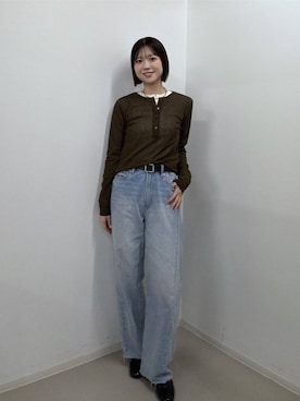 「A part by（アパートバイ）のソフトシアーヘンリーネック長袖/（Tシャツ/カットソー、ホワイト系）」を使った、なつみさん（レディース・162cm）の秋コーディネート