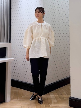 「アイテム（パンツドレス、ホワイト系）」を使った、なつみさん（レディース・162cm）の冬コーディネート